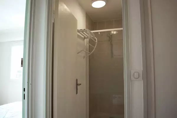Salle de bains 1