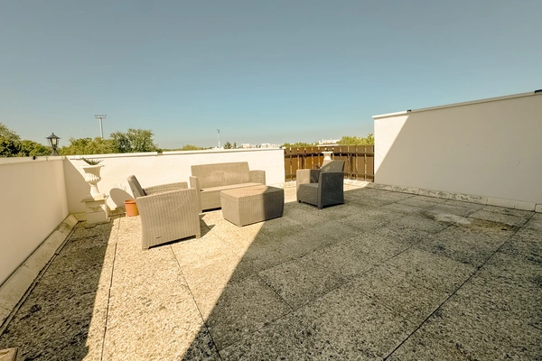 Balcon cuisine et chambre 2