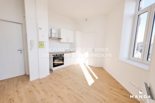 Studio non meublé 41 Rue de l'Ouest, Roubaix - 1e étage - 16m²