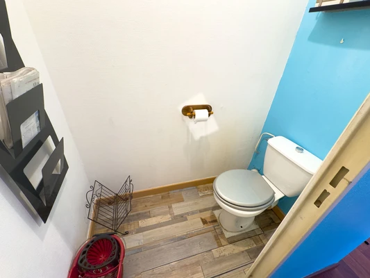 WC