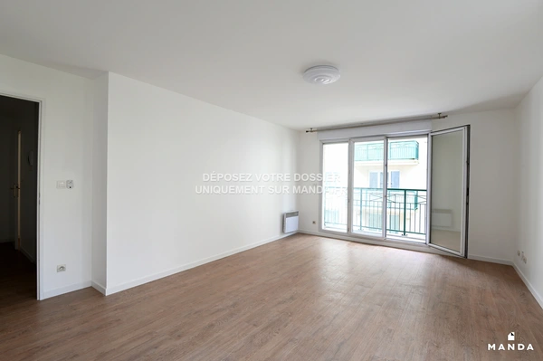 4 pièces non meublé 41 Boulevard Charles De Gaulle, Colombes - 2e étage - 76m²