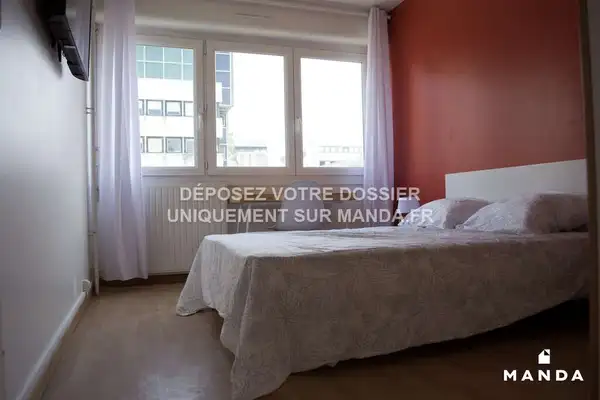 Chambre dans 6 pièces meublé 1 Rue Guillaume Apollinaire, Nantes - 1e étage - 11m²