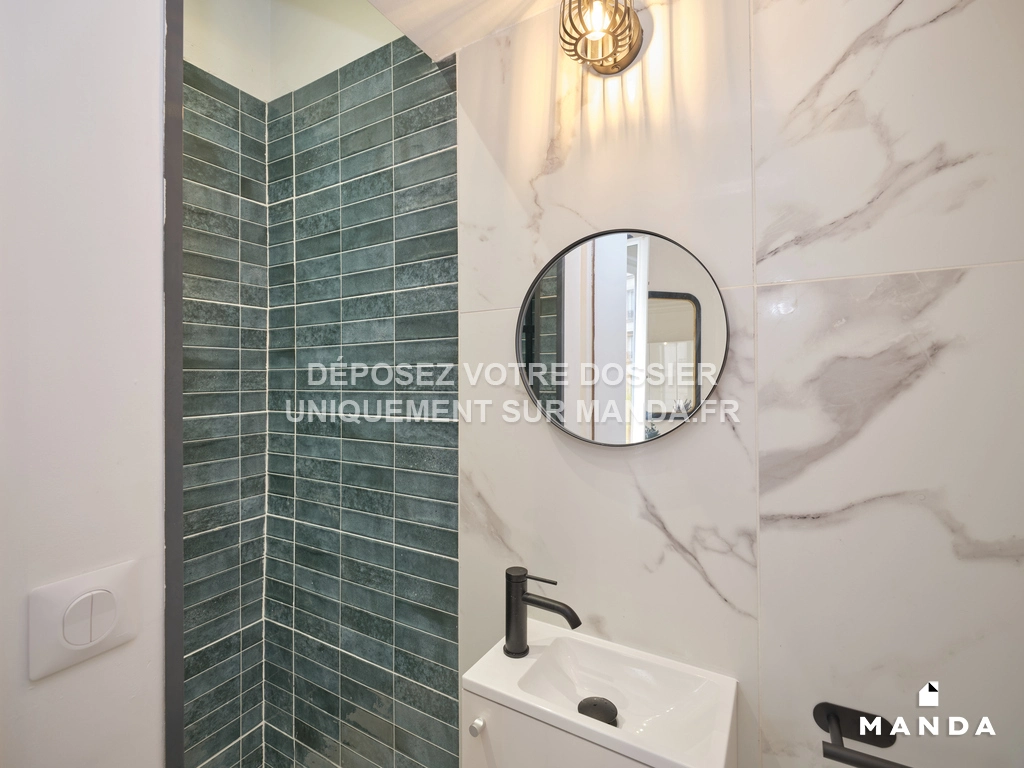 Location d'un T1 à Paris 75018 Paris