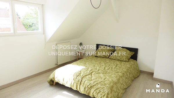 Chambre dans 6 pièces meublé 3 Rue Charles Pranard, Lille - 1e étage - 10m²