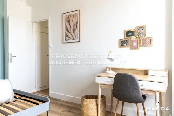 Chambre dans 6 pièces meublé 242 Avenue Paul Santy, Lyon - 7e étage - 12m²