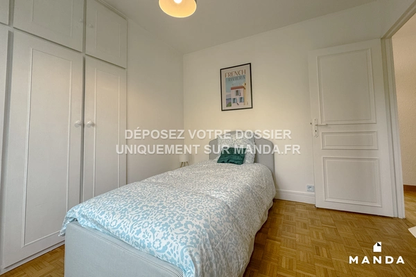 Chambre dans 5 pièces meublé 29 Rue Du Docteur Schweitzer, Antony - 2e étage - 10m²