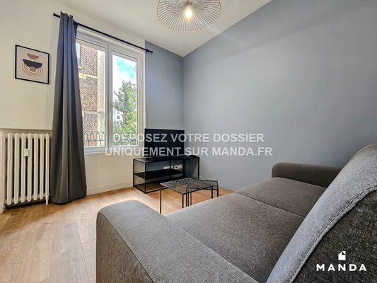 Studio meublé 12 Rue Du Général Mangin, Asnières-sur-Seine - 1e étage - 18m²