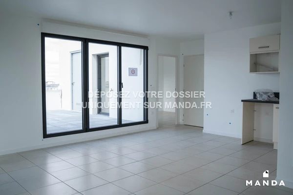 3 pièces non meublé 41 Avenue De Laroque, Bordeaux - 9e étage - 67m²