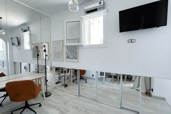 Salon