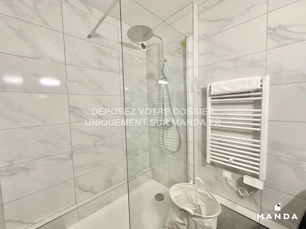 Salle de bains 1