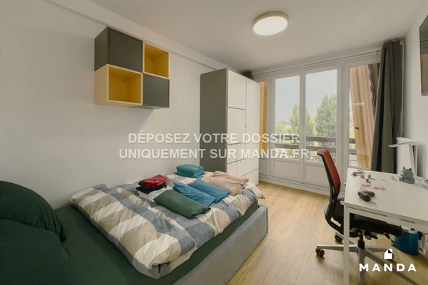 Chambre dans 6 pièces meublé 30 Rue D'oraison, Saint-Ouen-l'Aumône - 5e étage - 13m²