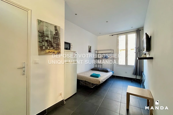 Studio meublé 114 Boulevard Raymond Poincaré, Antibes - 1e étage - 17m²