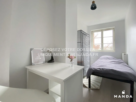 Chambre dans 4 pièces meublé 38 Rue Léo Lagrange, Le Kremlin-Bicêtre - 1e étage - 9m²