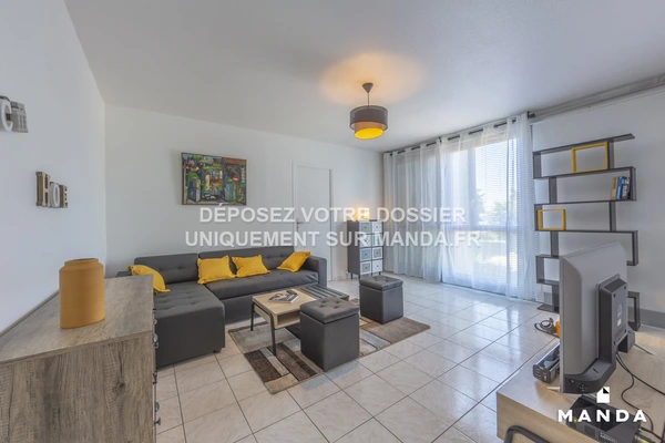 Chambre dans 6 pièces meublé 8 Place Jules Verne, Pierrefitte-sur-Seine - 2e étage - 10m²