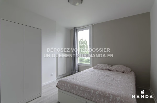 Chambre dans 5 pièces meublé 6 Rue Youri Gagarine, Guyancourt - 3e étage - 10m²
