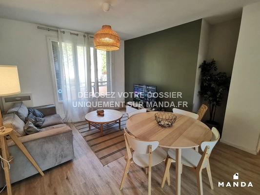 Chambre dans 4 pièces meublé 24 Avenue Jules Guesde, Vénissieux - 1e étage - 10m²