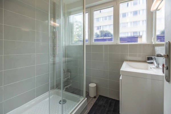 Salle de bain - rez de chaussée