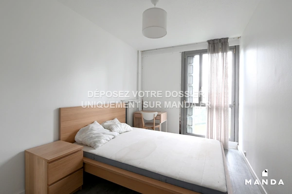Chambre dans 5 pièces meublé 6 Place Jules Verne, Pierrefitte-sur-Seine - 2e étage - 10m²