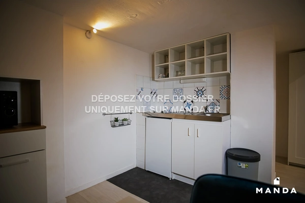 Studio meublé 5 Rue André Dumercq, Bordeaux - 1e étage - 19m²