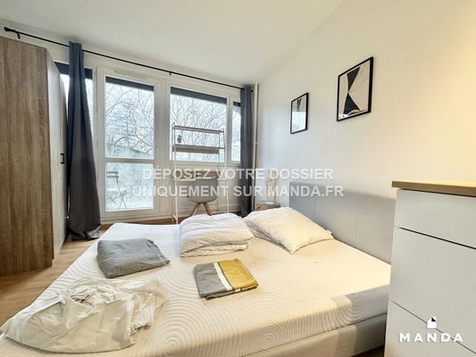 Chambre dans 5 pièces meublé 6 Boulevard Pablo Picasso, Créteil - 2e étage - 10m²