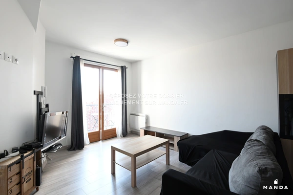 3 pièces meublé 42 Rue Robert Douvillez, Bondy - 2e étage - 60m² - Lot n°4