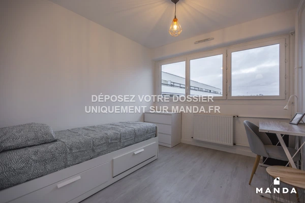 Chambre dans 6 pièces meublé 42 Les Hauts de Marcouville, Pontoise - 5e étage - 13m²