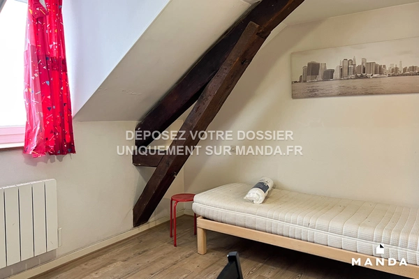 Studio meublé 91 Cours Berriat, Grenoble - 3e étage - 13m²