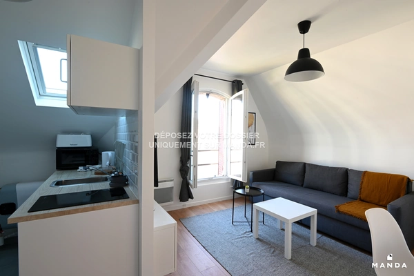 Studio meublé 136 Rue des Monts Clairs, Colombes - 2e étage - 16m²