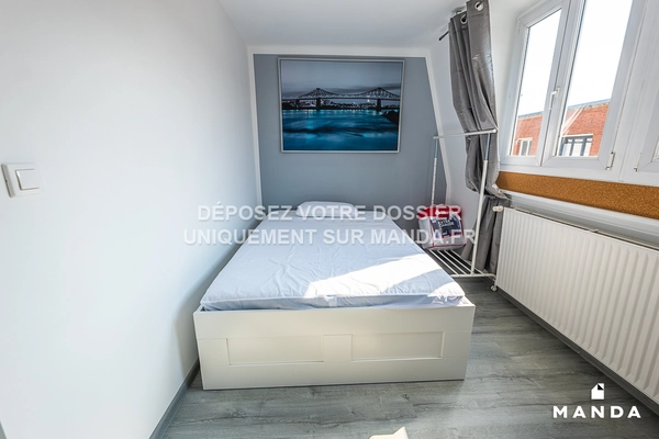 Chambre dans 4 pièces meublé 15 Rue Du Commerce, Lille - RDC - 10m²