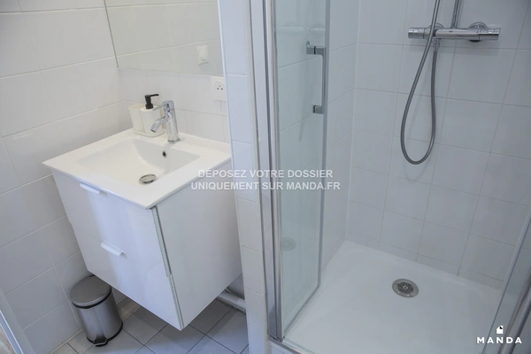 Chambre dans 6 pièces meublé 2 Allée D'alsace, Chevilly-Larue - 2e étage - 14m²