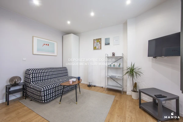 Studio meublé 18 Rue du Canal, Saint-Denis - 3e étage - 18m²