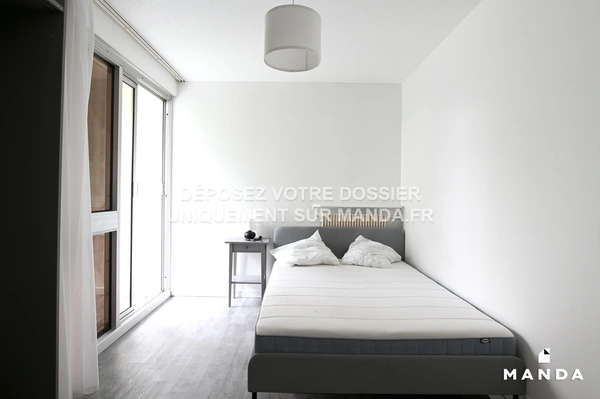 Chambre dans 5 pièces meublé 6 Place Jules Verne, Pierrefitte-sur-Seine - 2e étage - 12m²