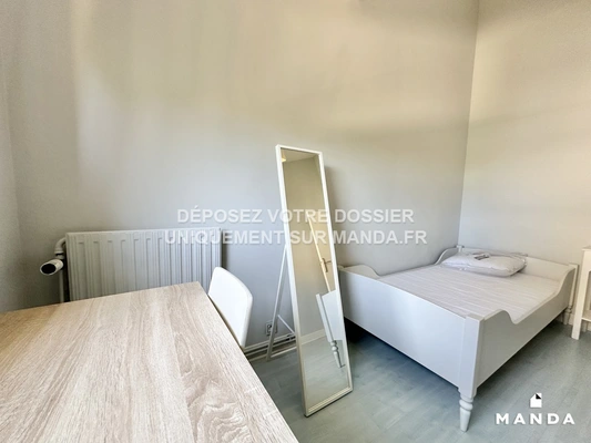 Chambre dans 4 pièces meublé 18 Allée Du Morvan, Savigny-le-Temple - 1e étage - 10m²