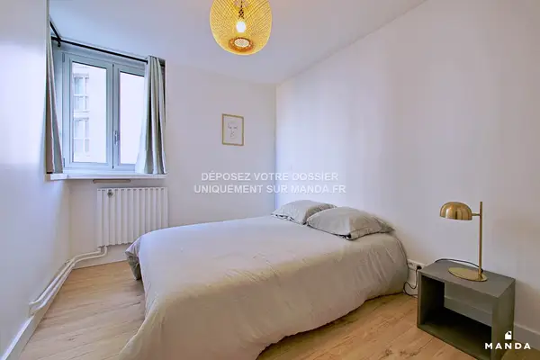 Chambre dans 5 pièces meublé 17 Rue Mathis, Paris - 1e étage - 10m²