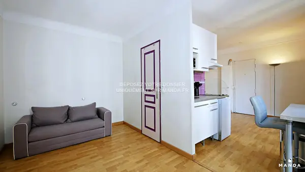 Studio meublé 24 Rue Voltaire, Saint-Ouen - 2e étage - 26m²
