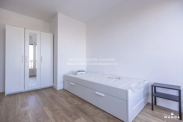 Chambre dans 4 pièces meublé 12 Avenue De Verdun, Châtillon - 4e étage - 12m²
