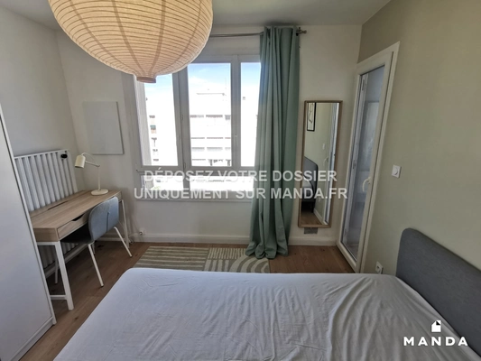 5 pièces meublé 23 Rue du Professeur Roux, Vénissieux - 4e étage - 83m²