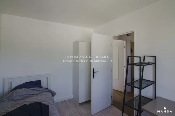 Chambre dans 5 pièces meublé 17 Rue Haute du Montoir, Cergy - 2e étage - 9m²