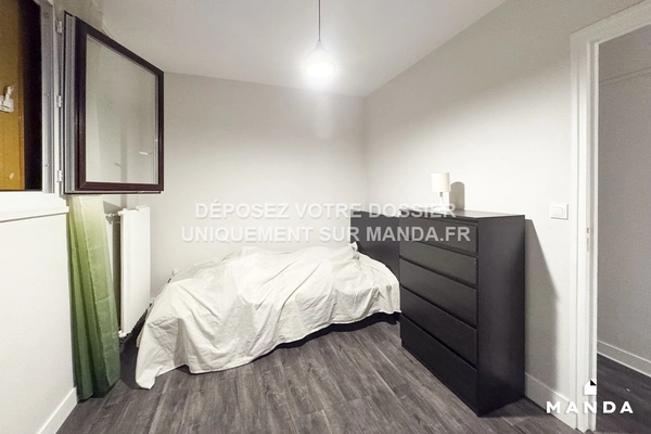 Chambre dans 5 pièces meublé 4 Rue Balzac, Les Clayes-sous-Bois - 5e étage - 9m²