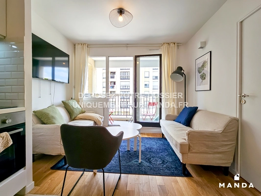 7 pièces meublé 136 Rue De Chevilly, L'Haÿ-les-Roses - 2e étage - 101m²