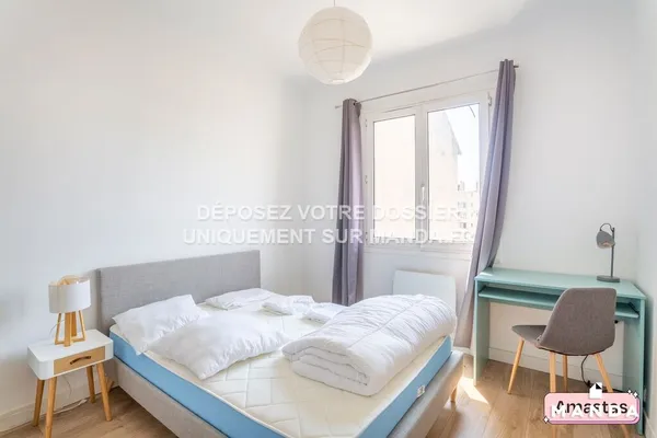 Chambre dans 4 pièces meublé 35 rue Pascal Ruinat, Marseille - 6e étage - 10m²
