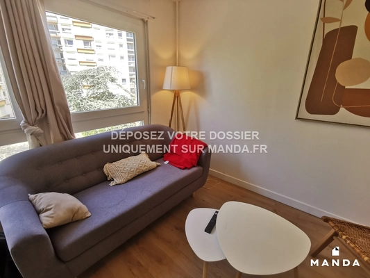 4 pièces meublé 39 Boulevard De L'europe, Oullins - 2e étage - 64m²