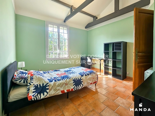 Chambre dans 5 pièces meublé 7 Rue Géo Chavez, Châtillon - 1e étage - 12m²